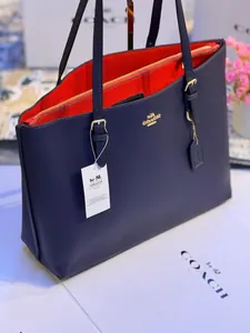 Sac Tote Noir Intérieur Rouge