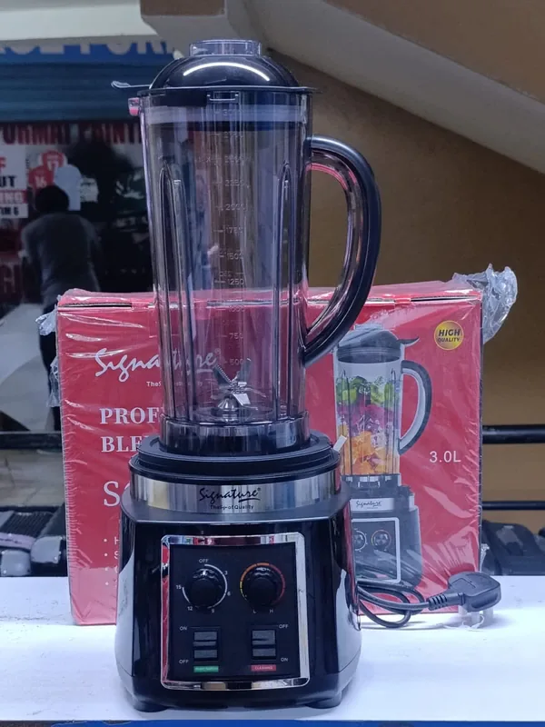 COMMERCIAL BLENDER