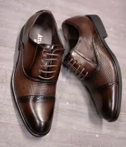 Chaussures de Ville Homme en Cuir – Élégance Classique à Lacets