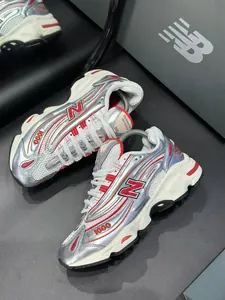 New Balance 1000 Homme – Baskets Sport & Lifestyle Premium Gris Argent, Blanc et Rouge
