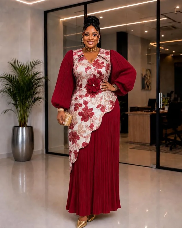 Robe Longue Élégante Rouge Bordeaux à Motifs Floraux
