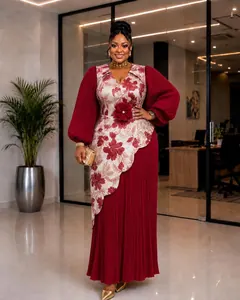 Robe Longue Élégante Rouge Bordeaux à Motifs Floraux