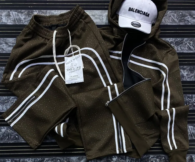 Ensemble Survêtement Homme Noir à Bandes Blanches