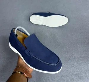 Mocassins Homme en Daim – Chaussures Slip-On Élégantes et Confortables