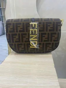 Sac Bandoulière Monogramme Chic