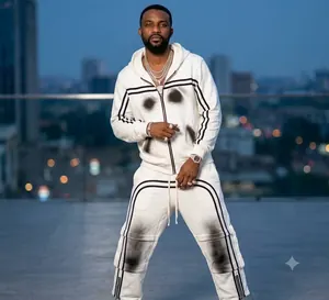 Ensemble survêtement homme élégant – disponible uniquement sur commande