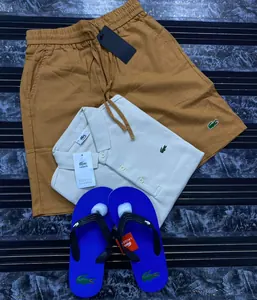 Ensemble Homme Lacoste – Polo Classique + Short Décontracté + Claquettes