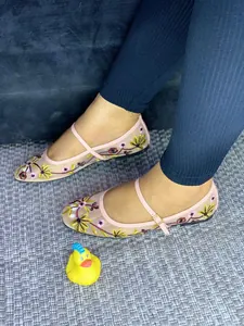 Ballerines Femme Brodées à Fleurs – Élégance Florale