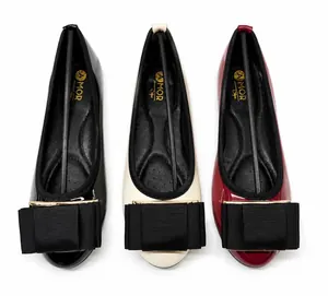 Closed shoes