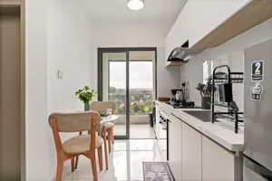 Modern Apartment with Balcony