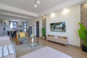 Modern Luxury Apartment with Stunning City Views