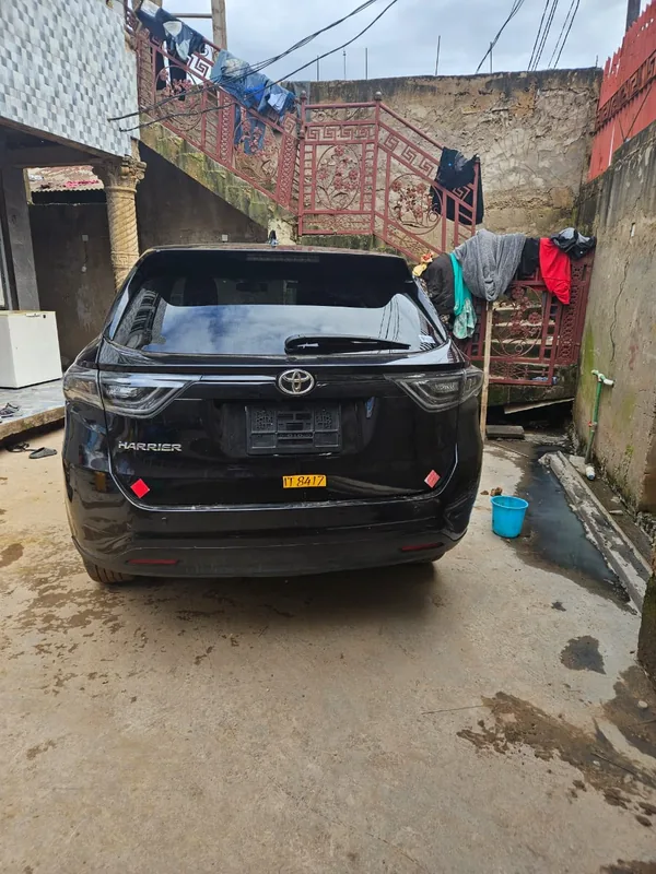 TOYOTA HARRIER SÉRIE 3