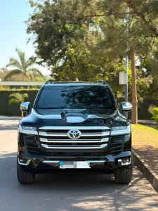 Land cruiser VX 2025